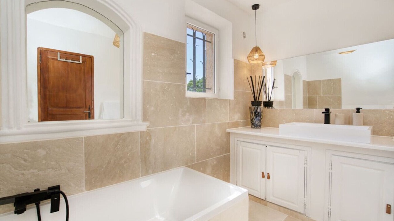 Photo of Bathroom in La Garde-Freinet