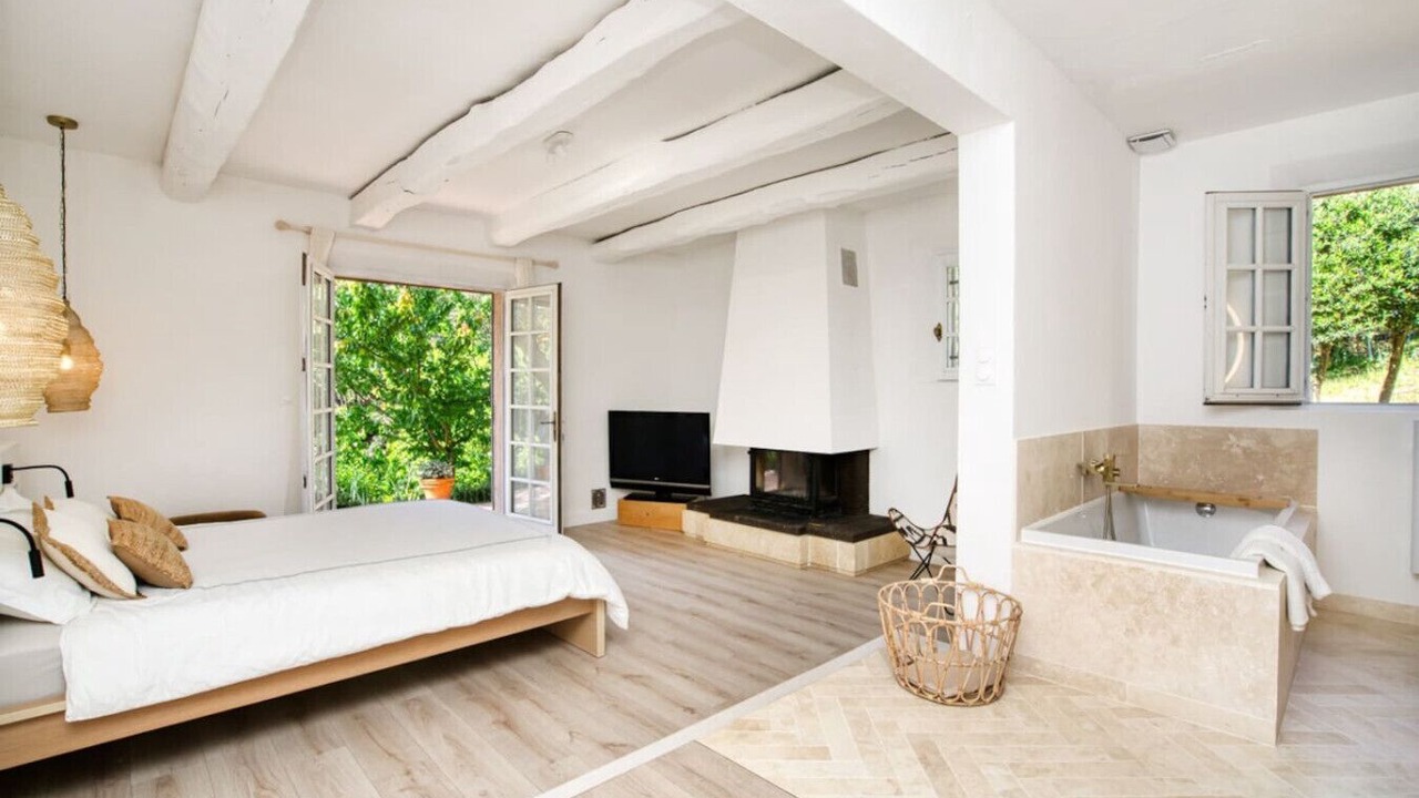 Photo of Bedroom in La Garde-Freinet