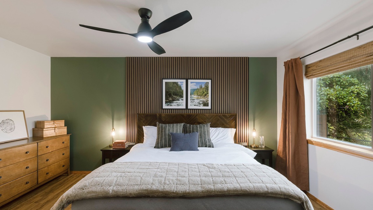 Photo of Bedroom in Concrete