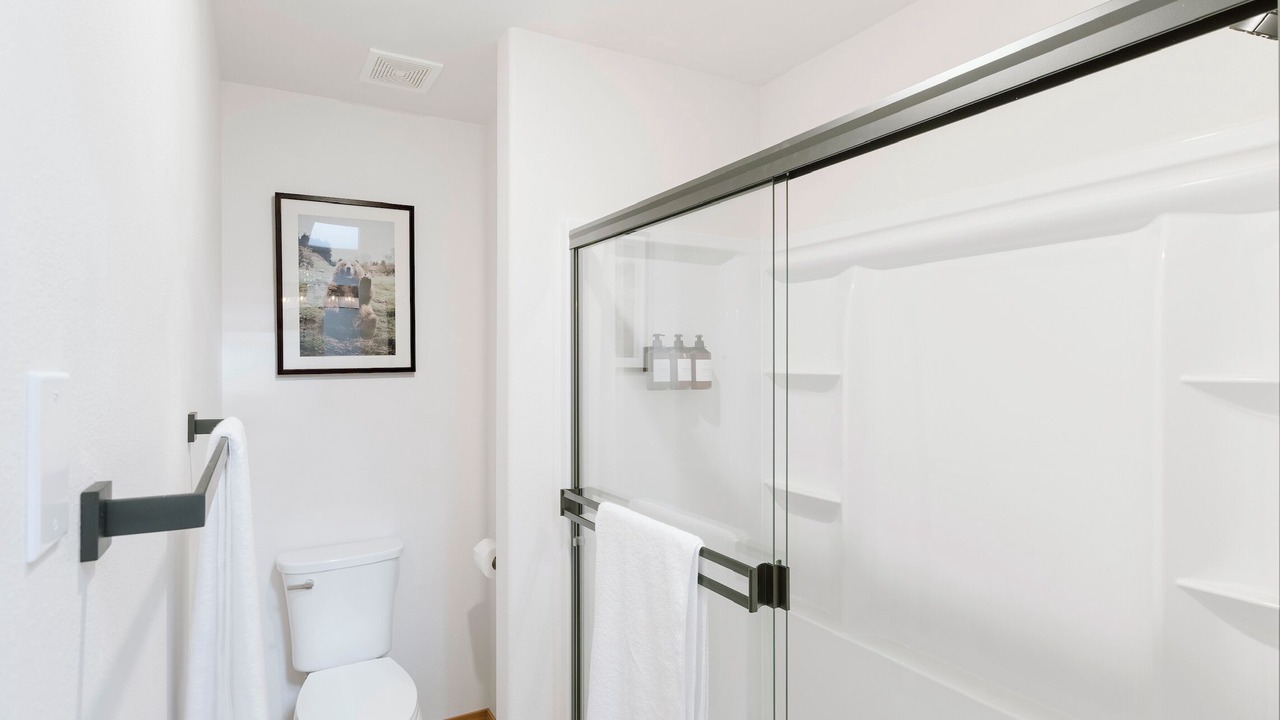 Photo of Bathroom in Concrete