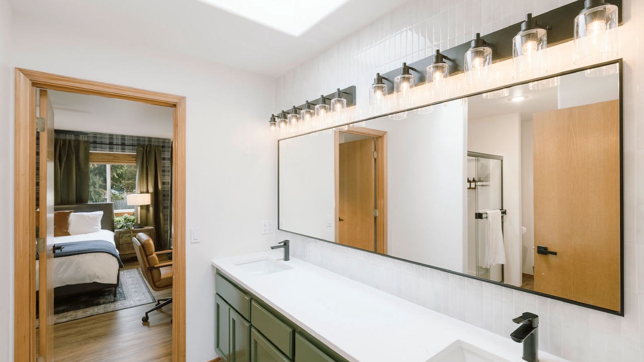 Photo of Bathroom in Concrete