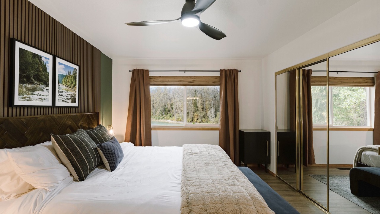 Photo of Bedroom in Concrete