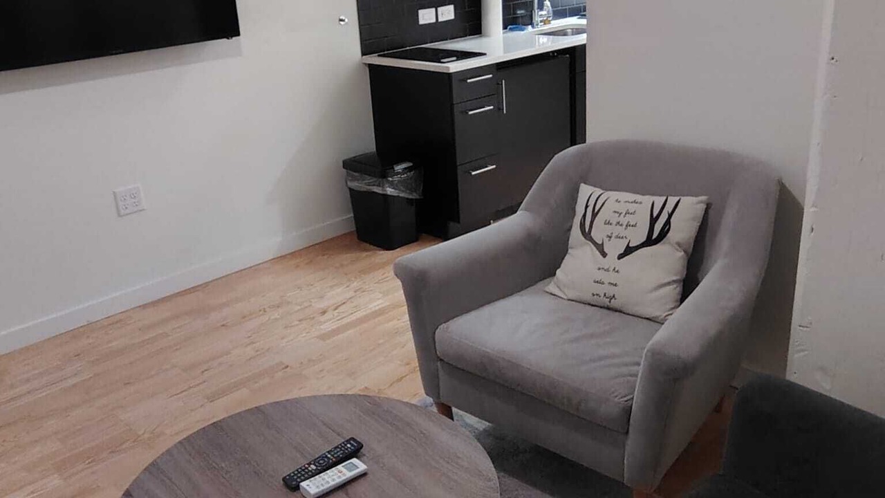 Photo of Livingroom in Downtown Hartford