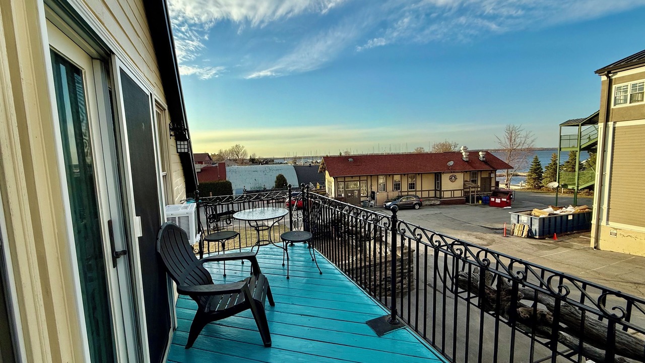 Photo of Patio Balcony in Town of Hounsfield