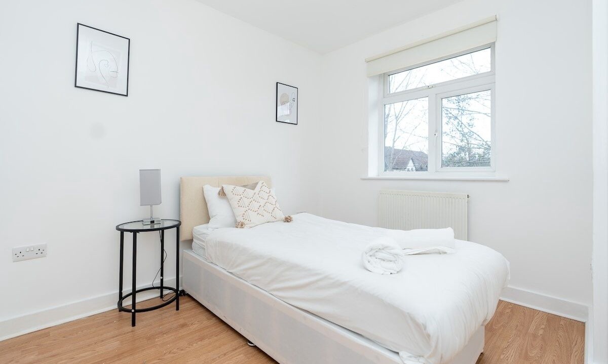 Photo of Bedroom in Southampton