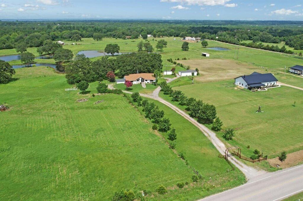 Photo of Outdoor in Calera