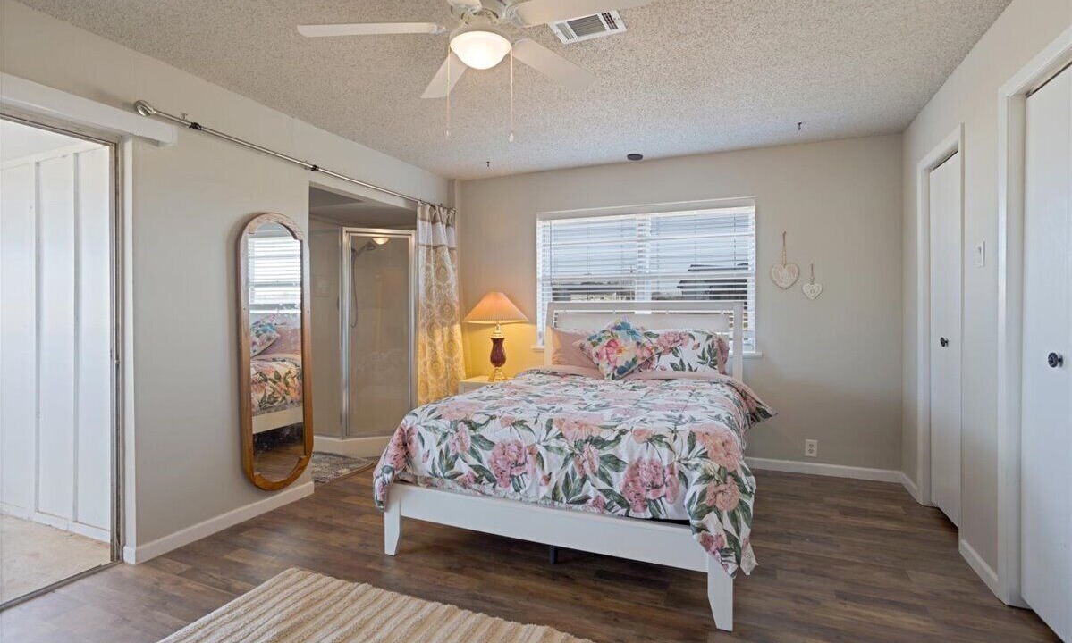 Photo of Bedroom in Calera