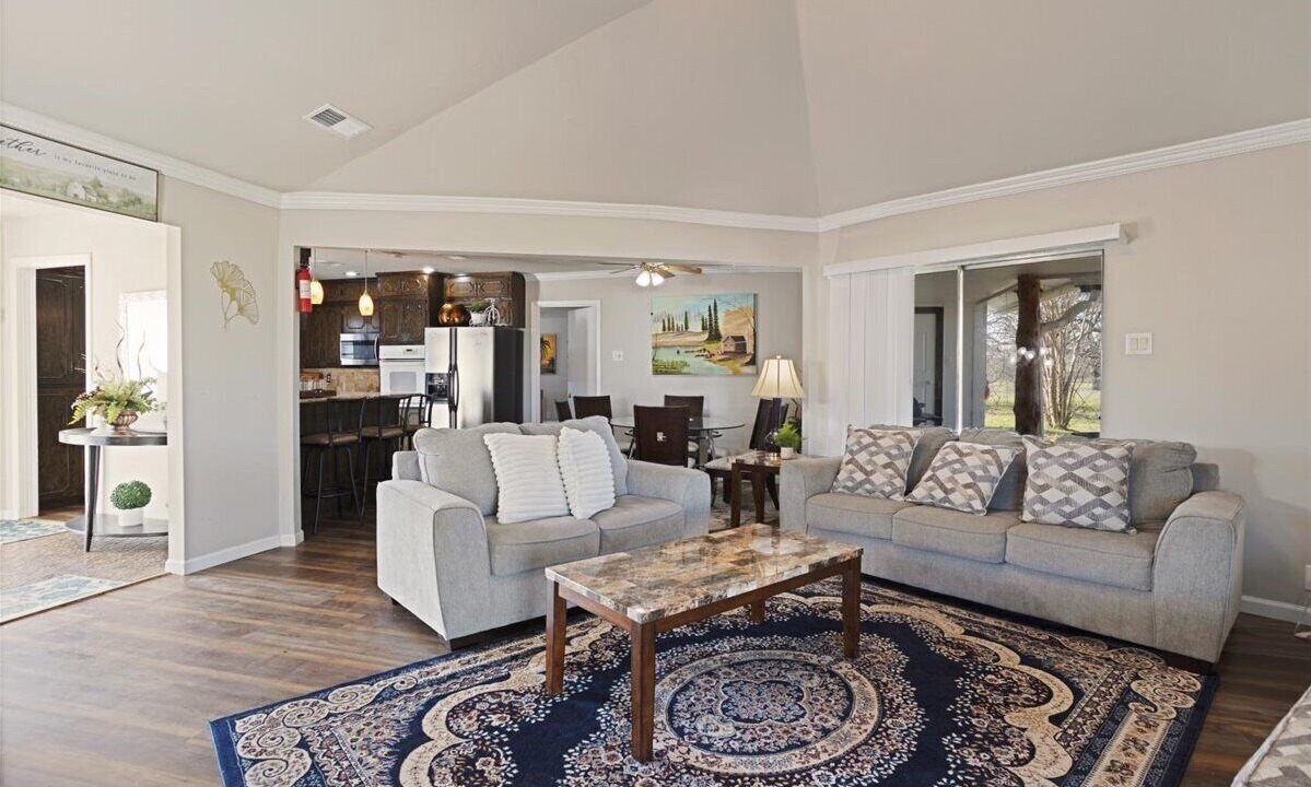 Photo of Livingroom in Calera