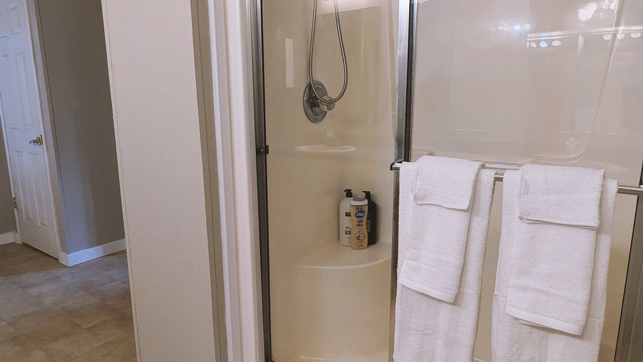 Photo of Bathroom in Mountainburg