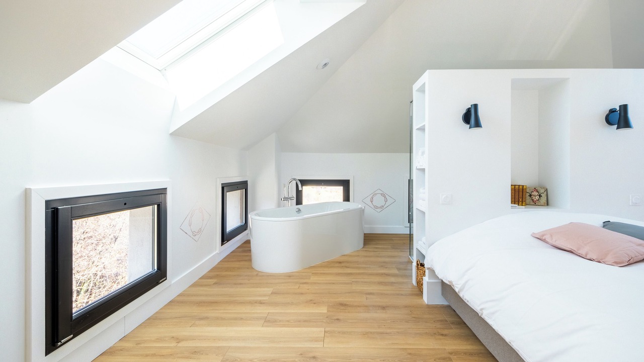 Photo of Bedroom in Saint-Jean-de-Maurienne