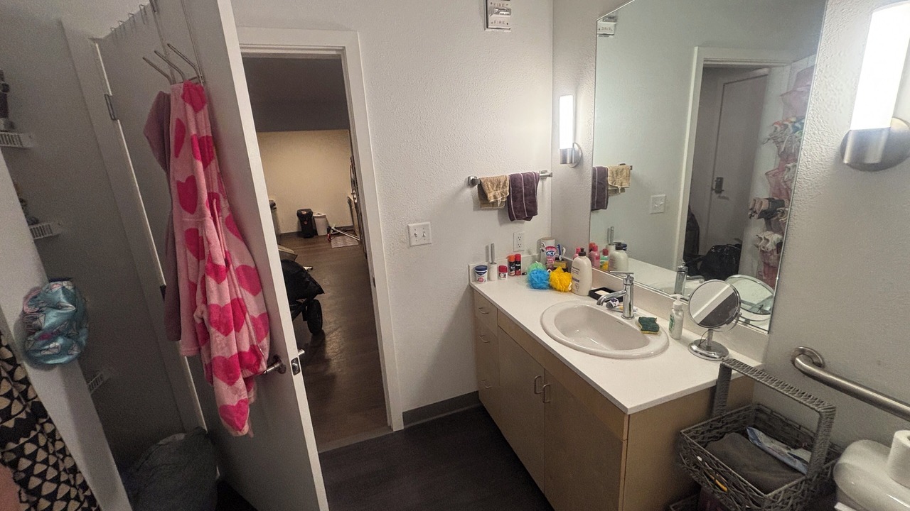 Photo of Bathroom in Squire Park