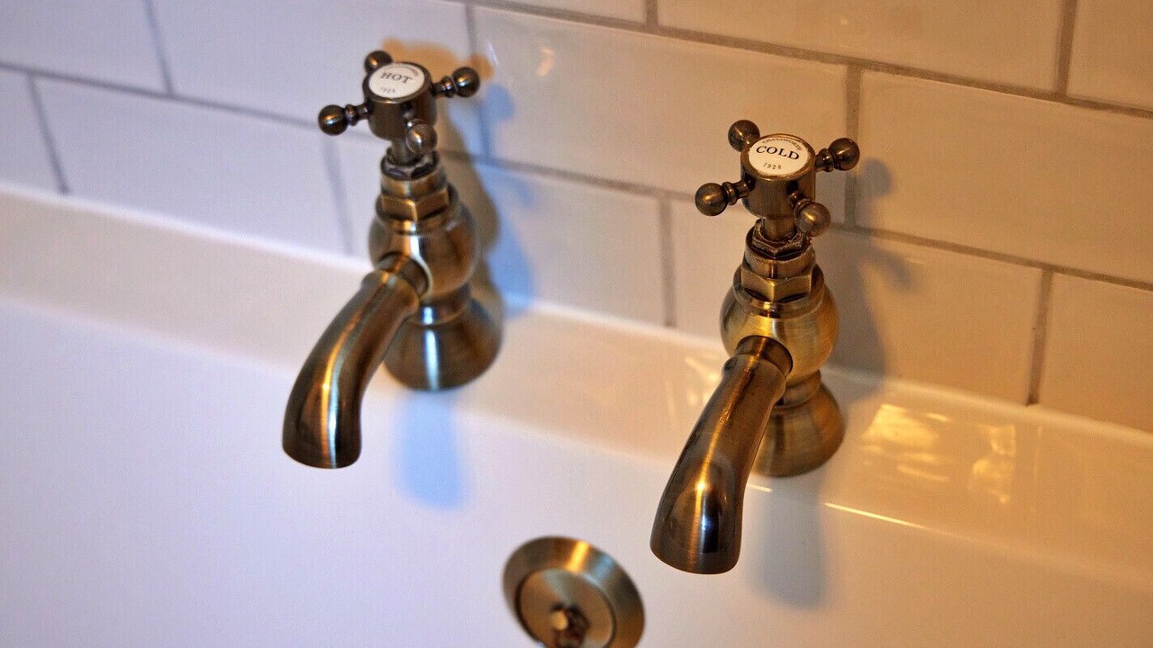 Photo of Bathroom in Hemingby