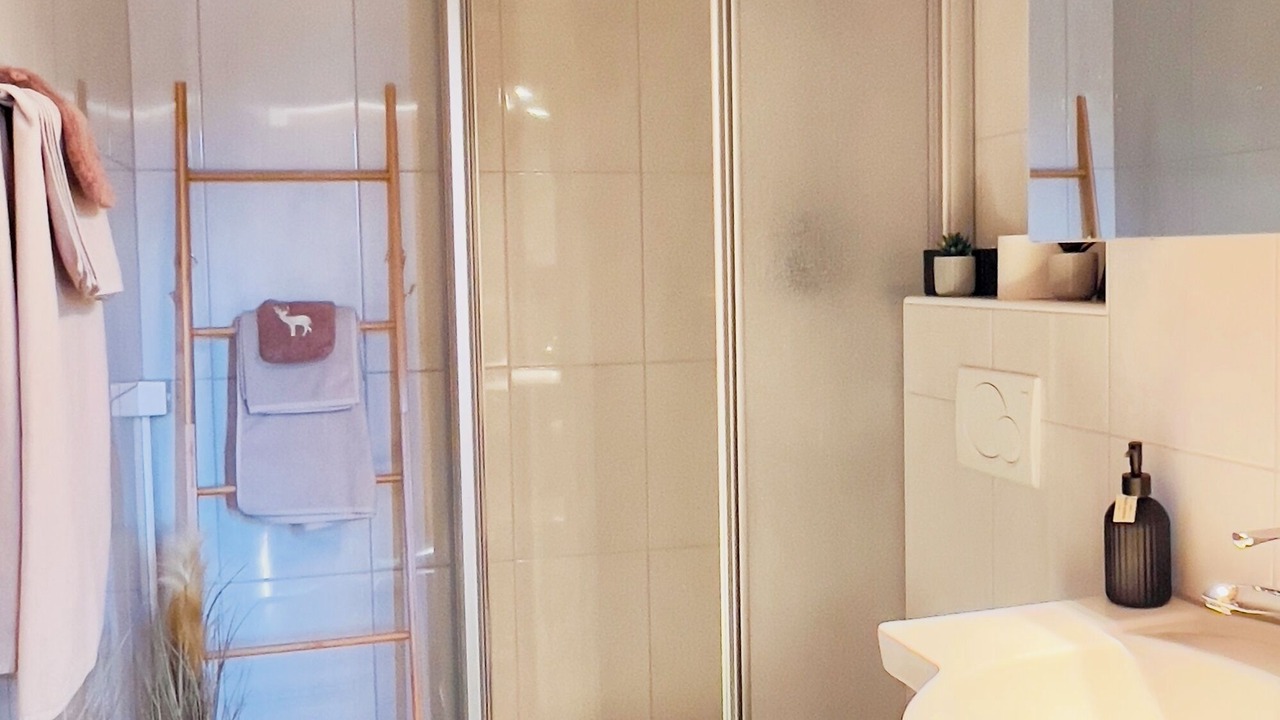 Photo of Bathroom in Goldiwil