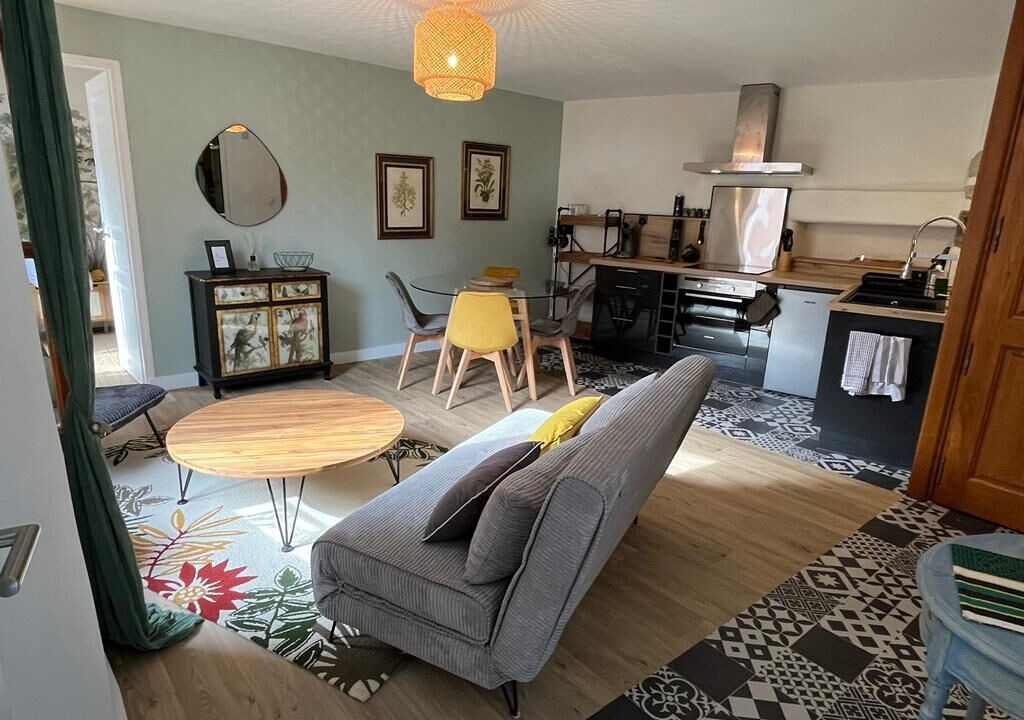 Photo of Livingroom in Largentiere