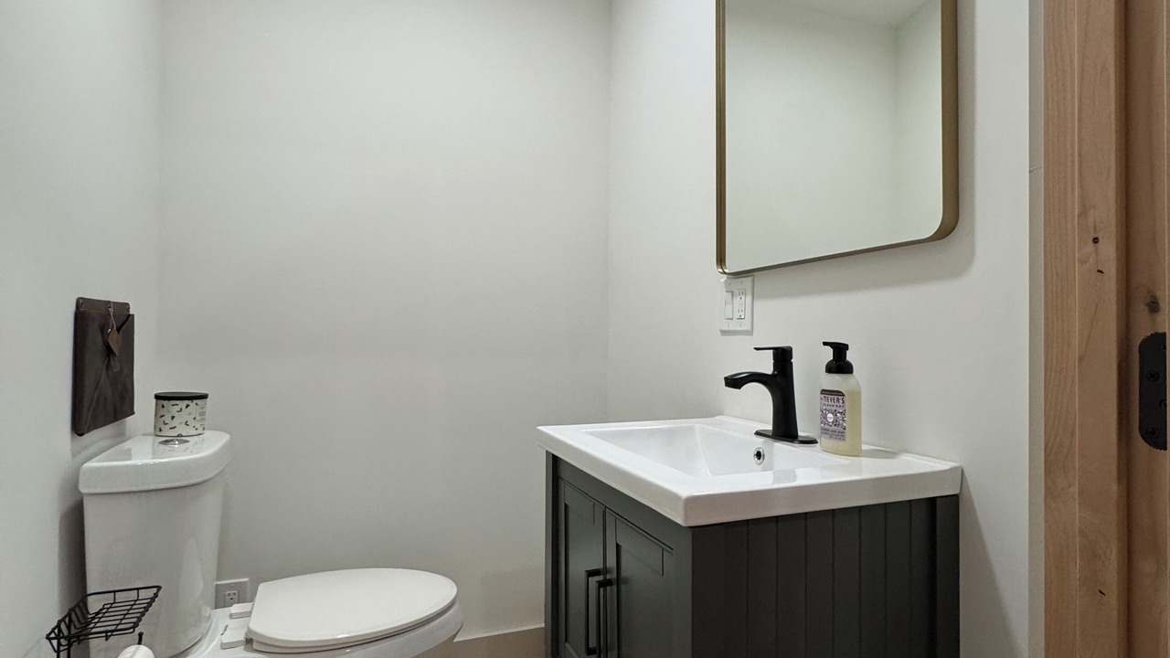 Photo of Bathroom in Painted Post