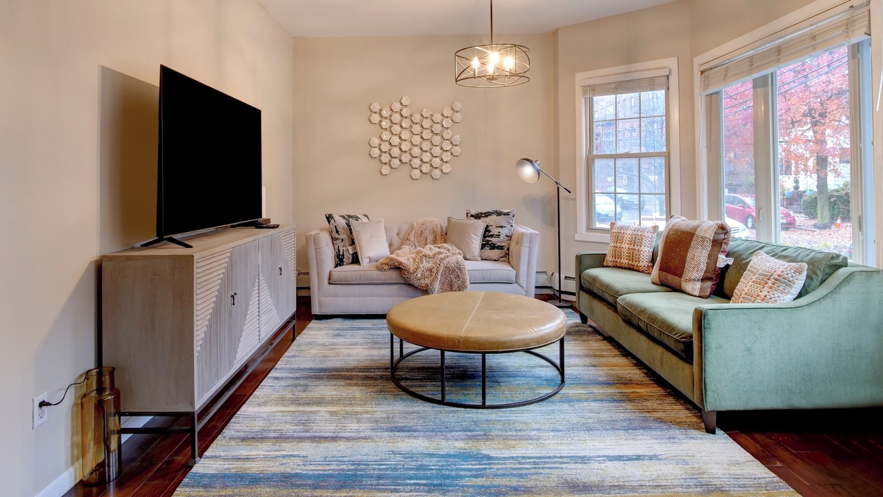 Photo of Livingroom in McGinley Square