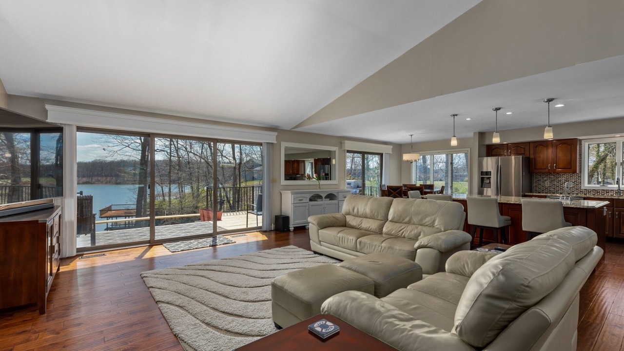 Photo of Livingroom in Effingham