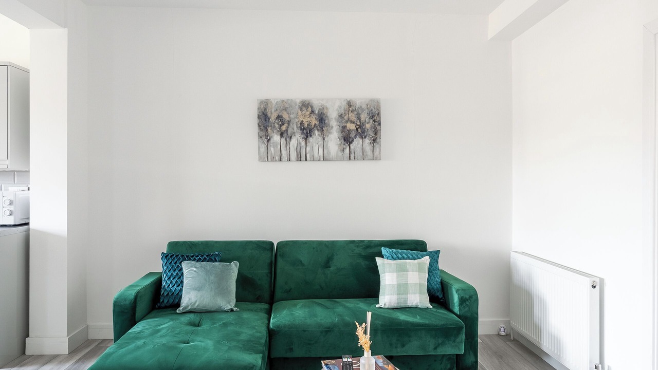 Photo of Livingroom in Rochester East Ward