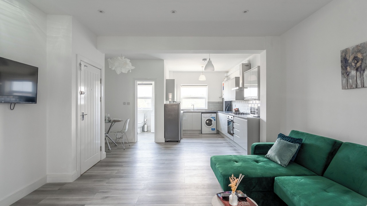 Photo of Livingroom in Rochester East Ward