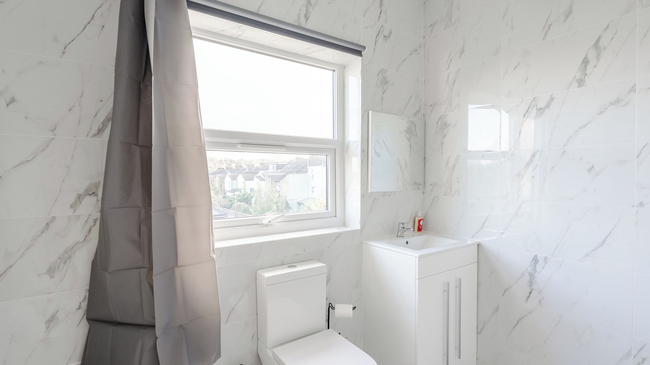 Photo of Bathroom in Rochester East Ward