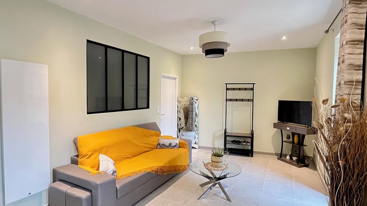 Photo of Livingroom in Saint-Julien-Chapteuil