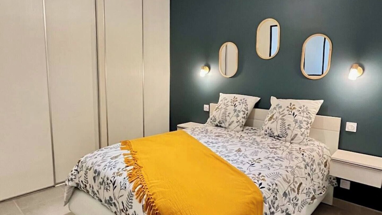 Photo of Bedroom in Saint-Julien-Chapteuil