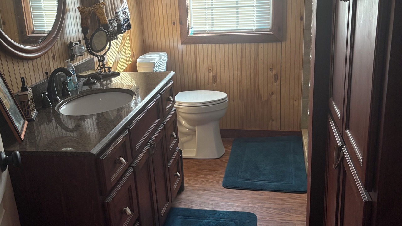 Photo of Bathroom in Lowndesville