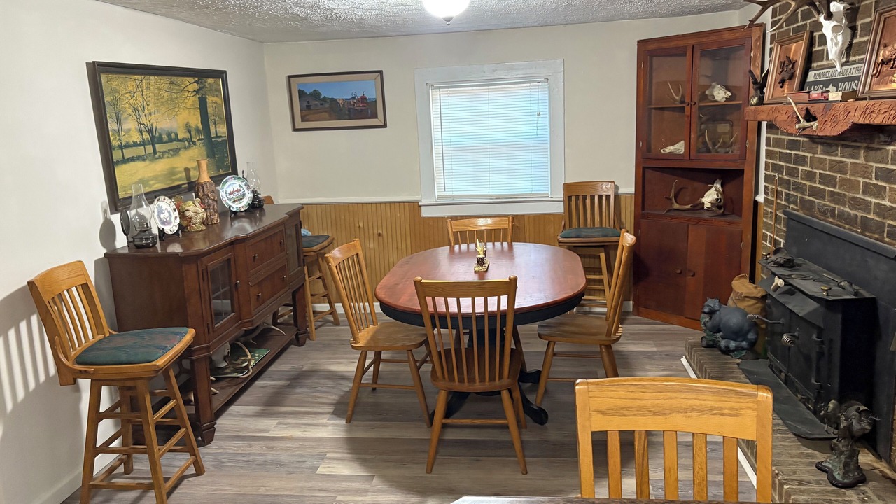 Photo of Others in Lowndesville