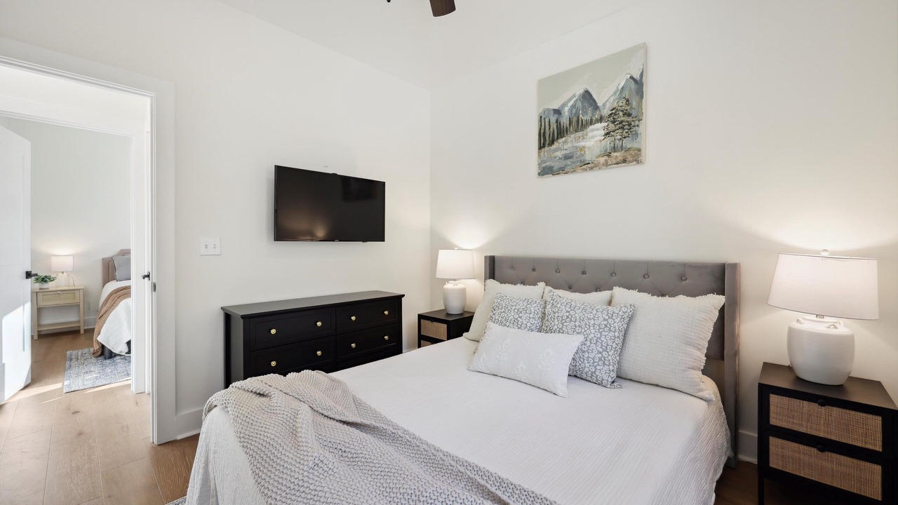 Photo of Bedroom in Graysville