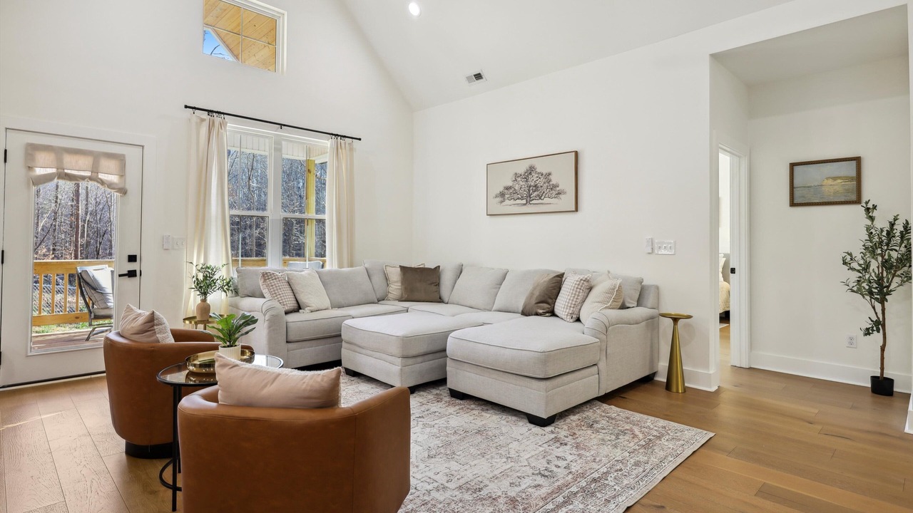 Photo of Livingroom in Graysville