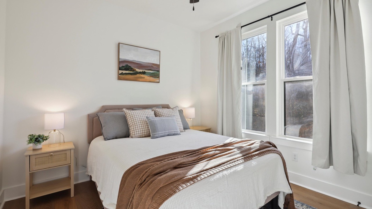 Photo of Bedroom in Graysville