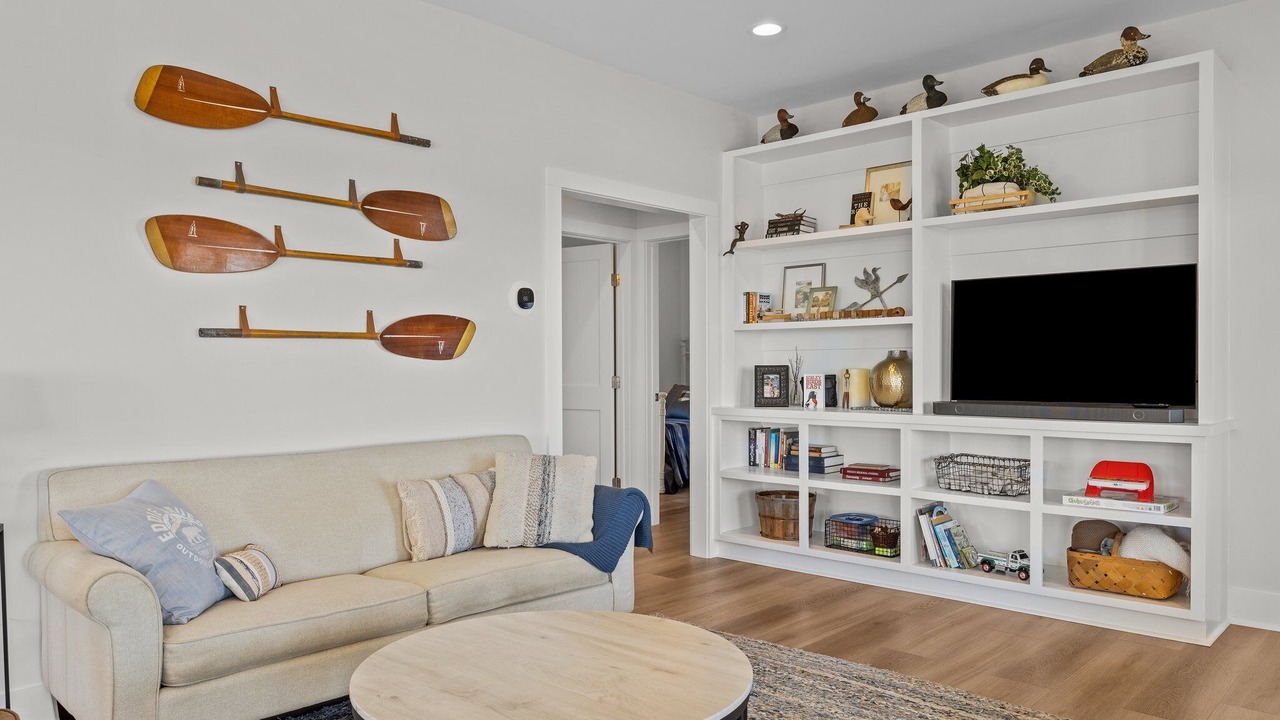 Photo of Livingroom in Cedar Island