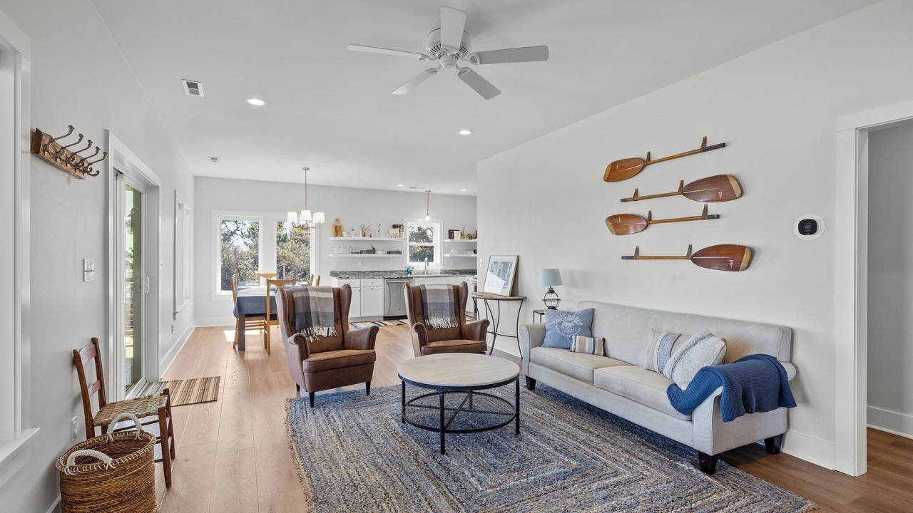 Photo of Livingroom in Cedar Island