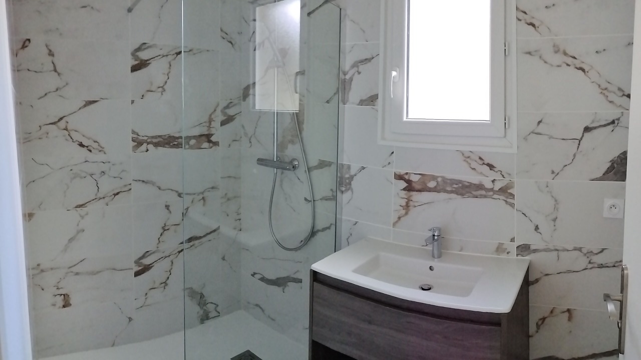 Photo of Bathroom in Dry