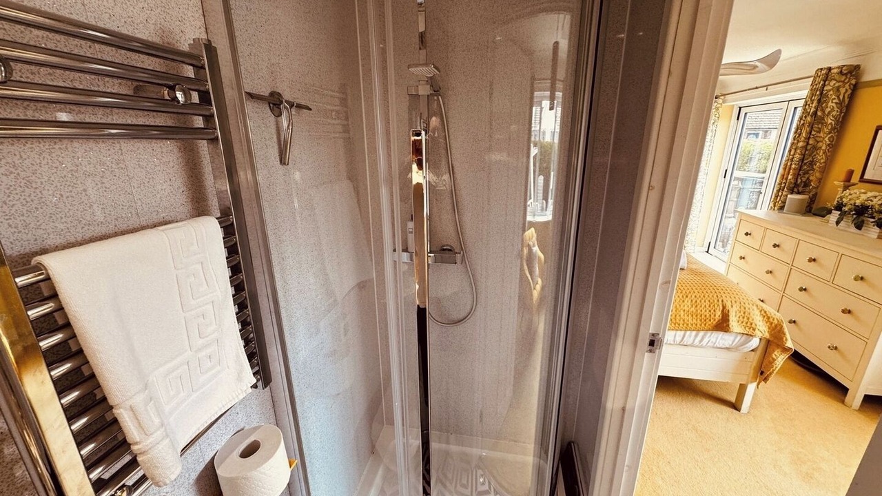 Photo of Bathroom in Pakefield