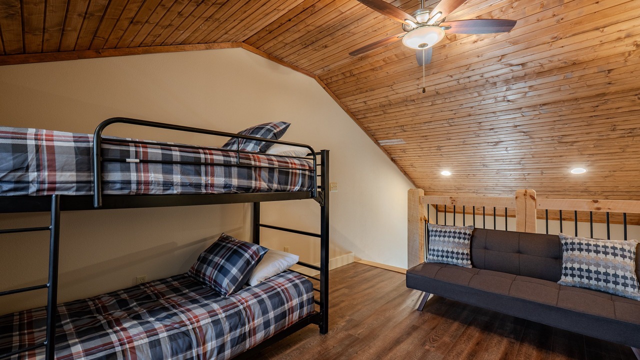 Photo of Bedroom in Branson