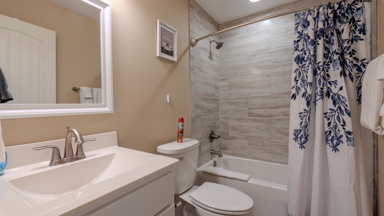 Photo of Bathroom in Branson