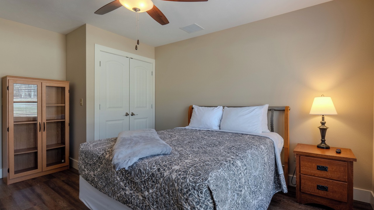 Photo of Bedroom in Branson