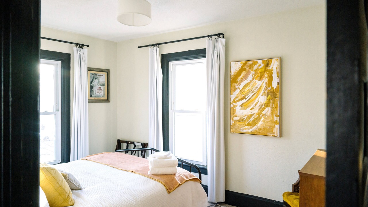 Photo of Bedroom in Downtown Des Moines