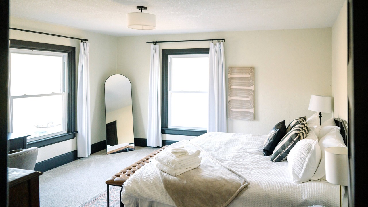 Photo of Bedroom in Downtown Des Moines