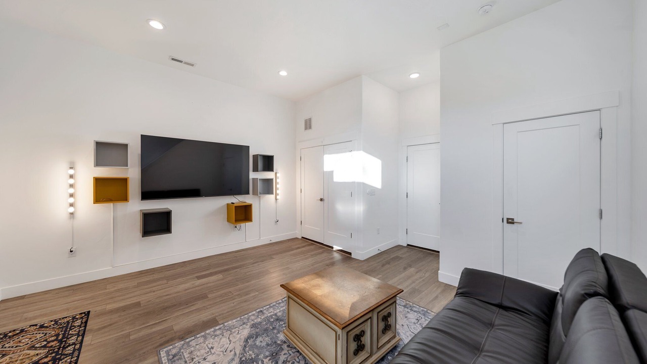 Photo of Bedroom in Millcreek