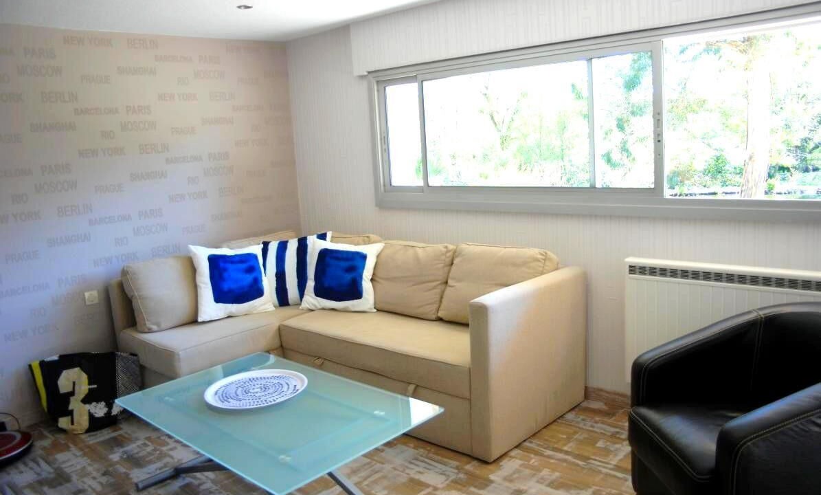 Photo of Livingroom in Saint-Martin-d'Oney