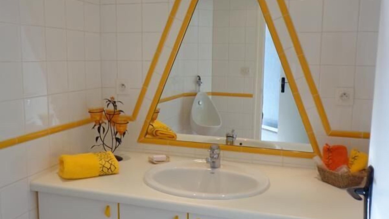 Photo of Bathroom in Saint-Martin-d'Oney