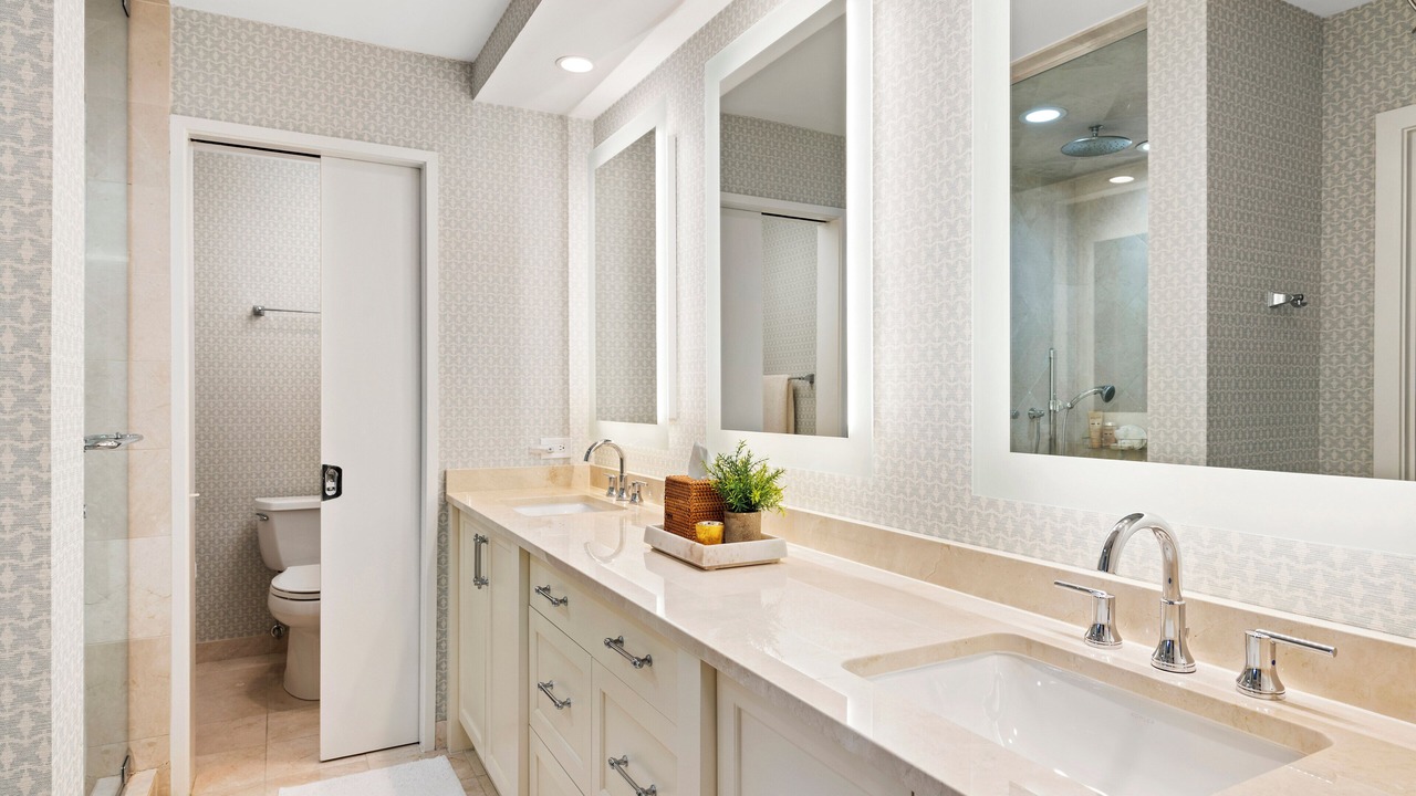 Photo of Bathroom in Downtown Chicago