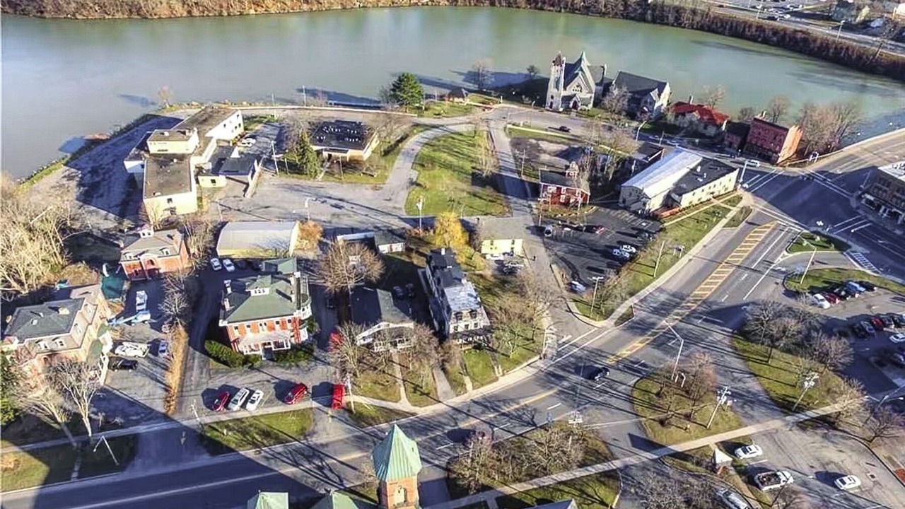 Photo of Others in Seneca Falls