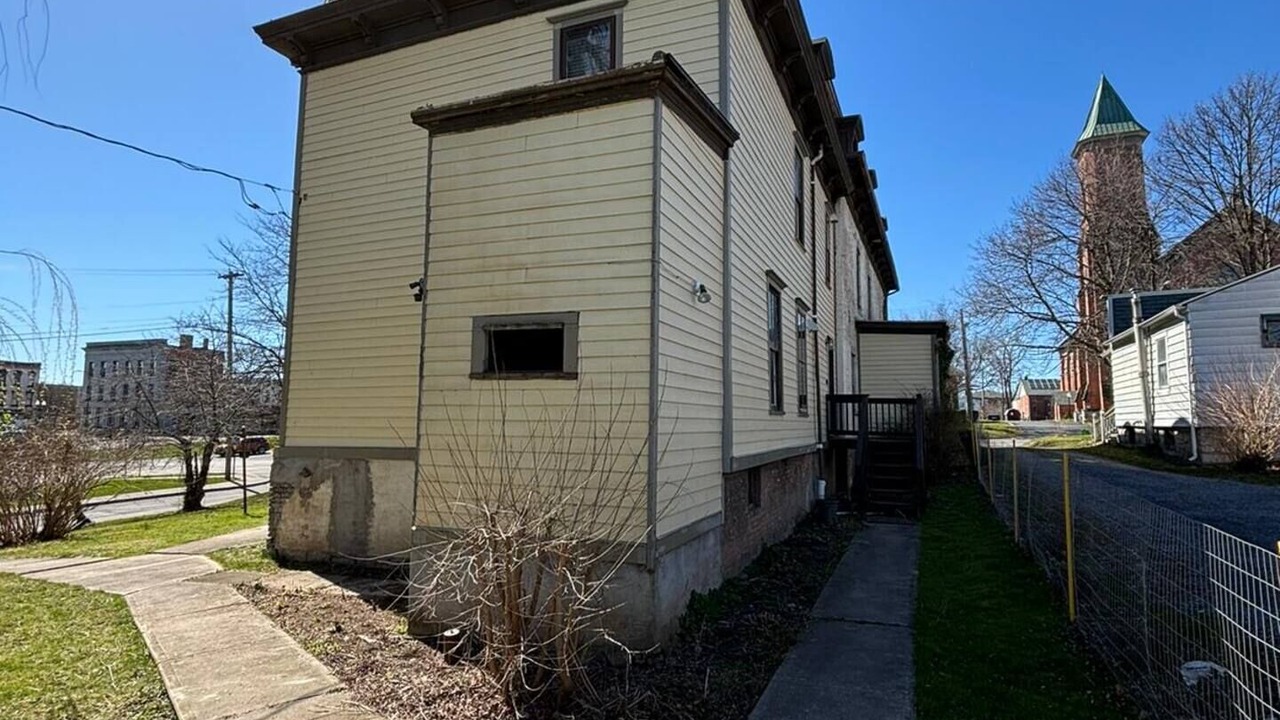 Photo of Others in Seneca Falls