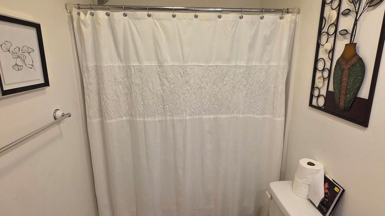 Photo of Bathroom in Idlewild