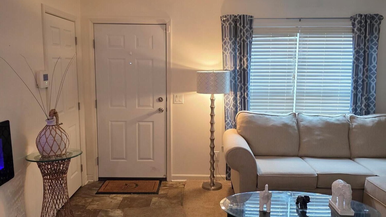 Photo of Livingroom in Idlewild