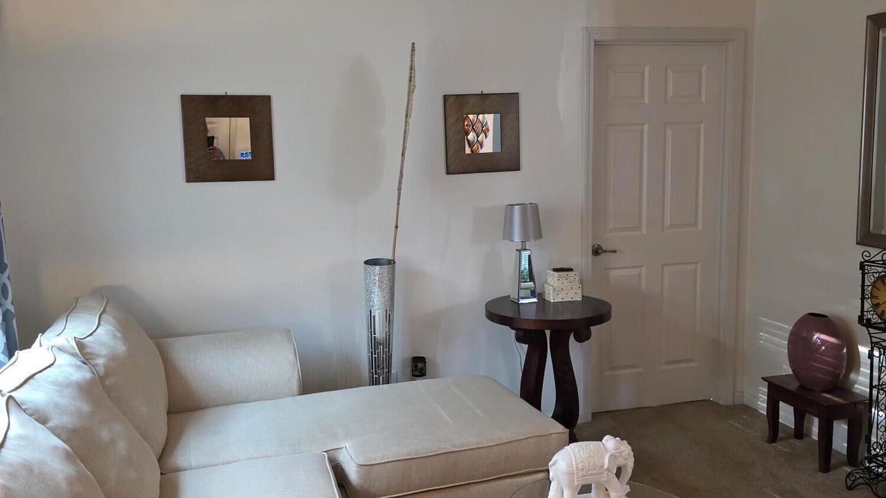 Photo of Livingroom in Idlewild