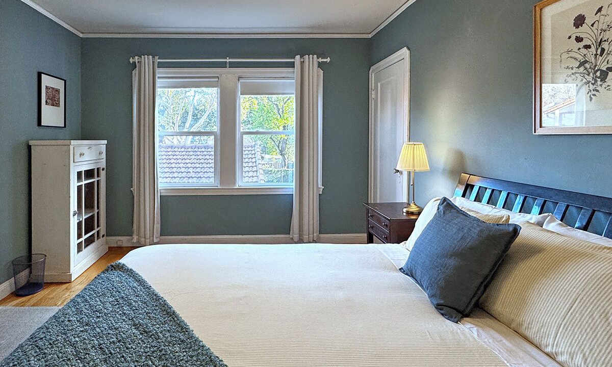 Photo of Bedroom in Upper Telegraph